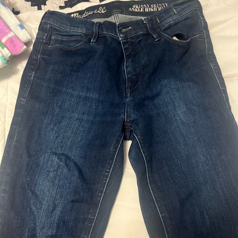Madewell skinny dark denim jeans. 25 waist size 0 .